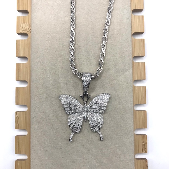 Elegant 925 Sterling Silver 2.58CT MOISSANITE Butterfly Pendant - Picture 13 of 13